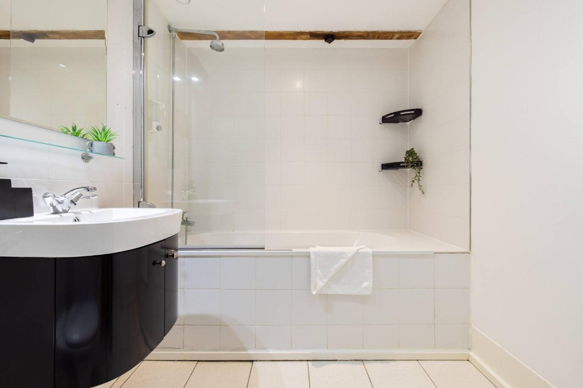 Wild Roses Serviced Apartments - Excel Warehouse 2 London Luaran gambar